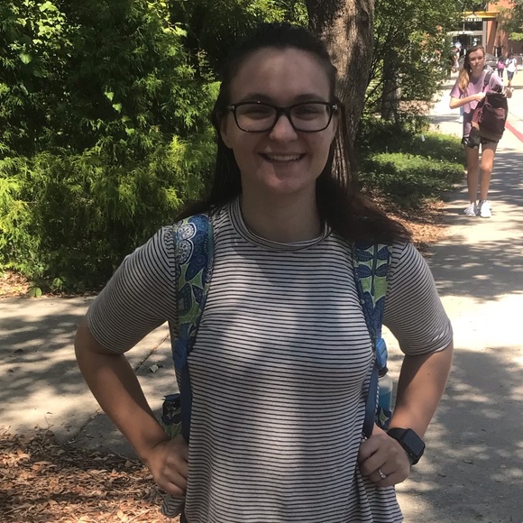 Meet your Posher, Aeryn - Picture 1 of 1